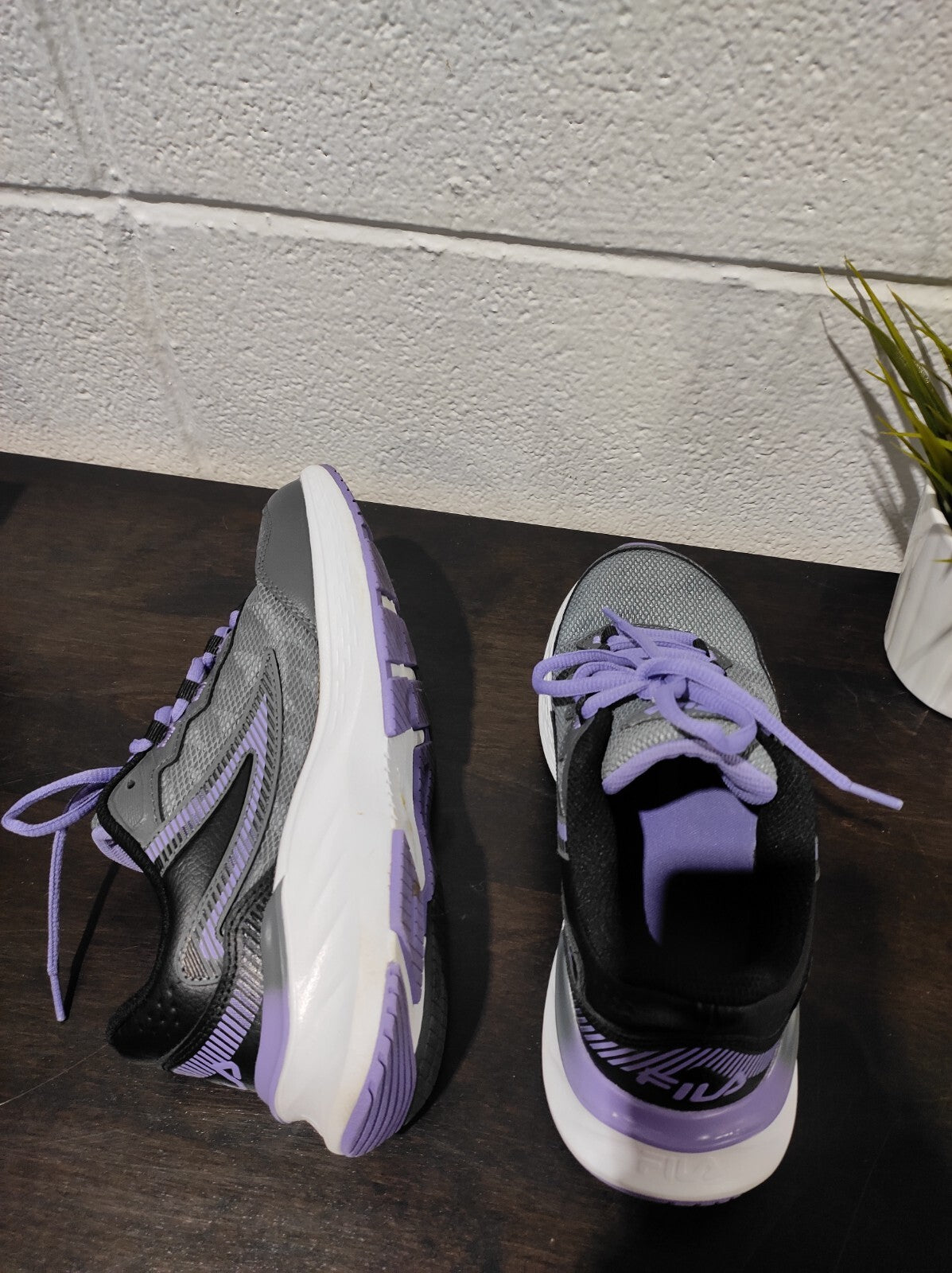 FILA Women's Suspence Trail Running Sneaker Shoes Grey/Purple US-7