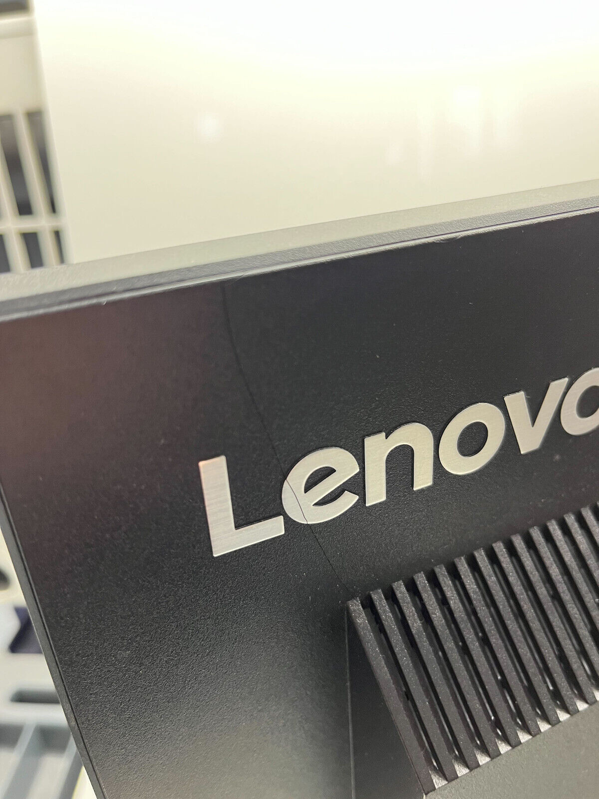 Lenovo ThinkVision T22v-10 21.5" IPS WLED Monitor 1920x1080 ThinkCentre