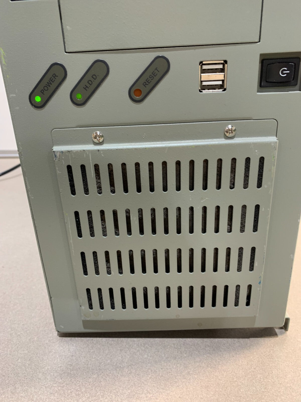 Advantech IPC-6608 BP Bare Chassis Industrial Computer IPC-6608