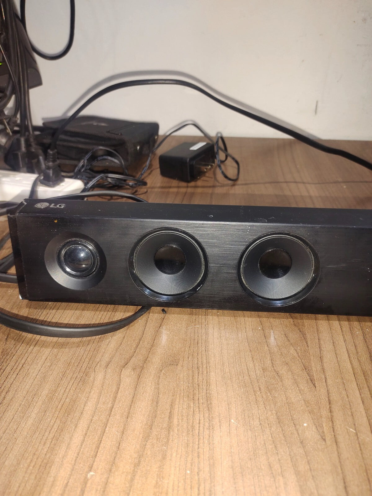 LG Wireless Sound Bar - SJ3