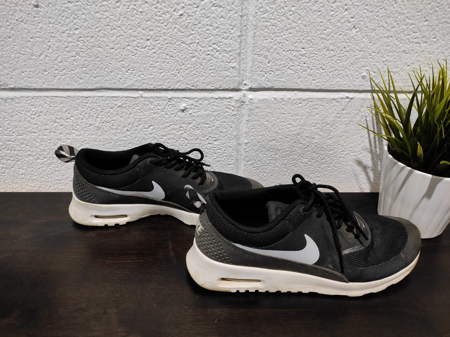 Nike Women's Air Max Thea Size 8.5 Black Running Shoes Sneakers