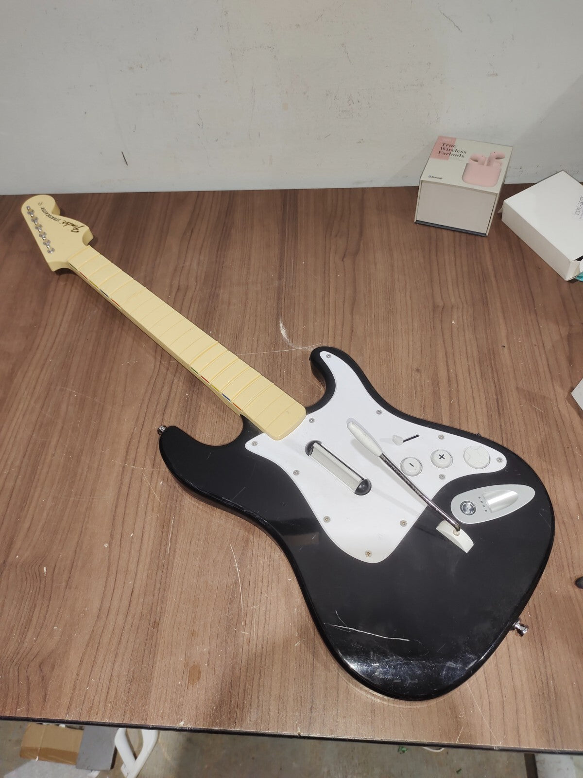 Harmonix Guitar Hero Rockband Fender Stratocaster 19091 Nintendo Wii - 2
