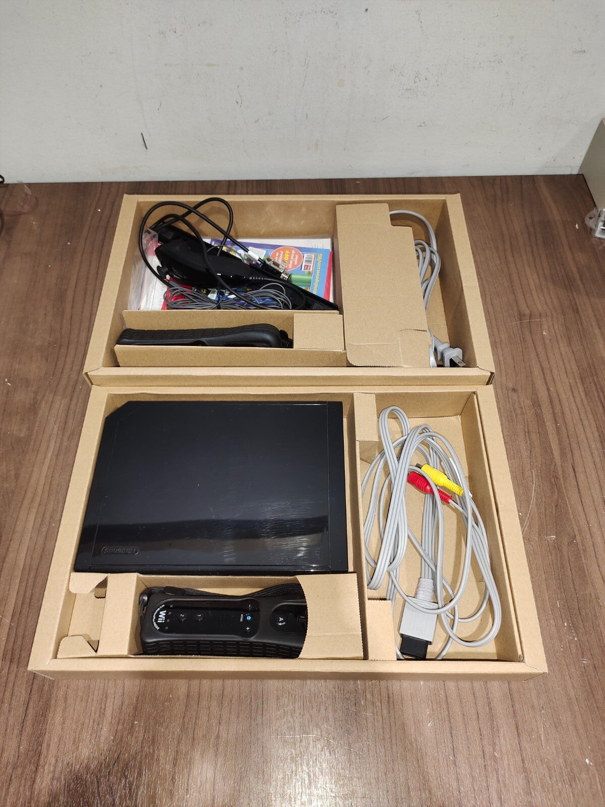 Nintendo Wii Black - Holiday Bundle with Super Mario Bros