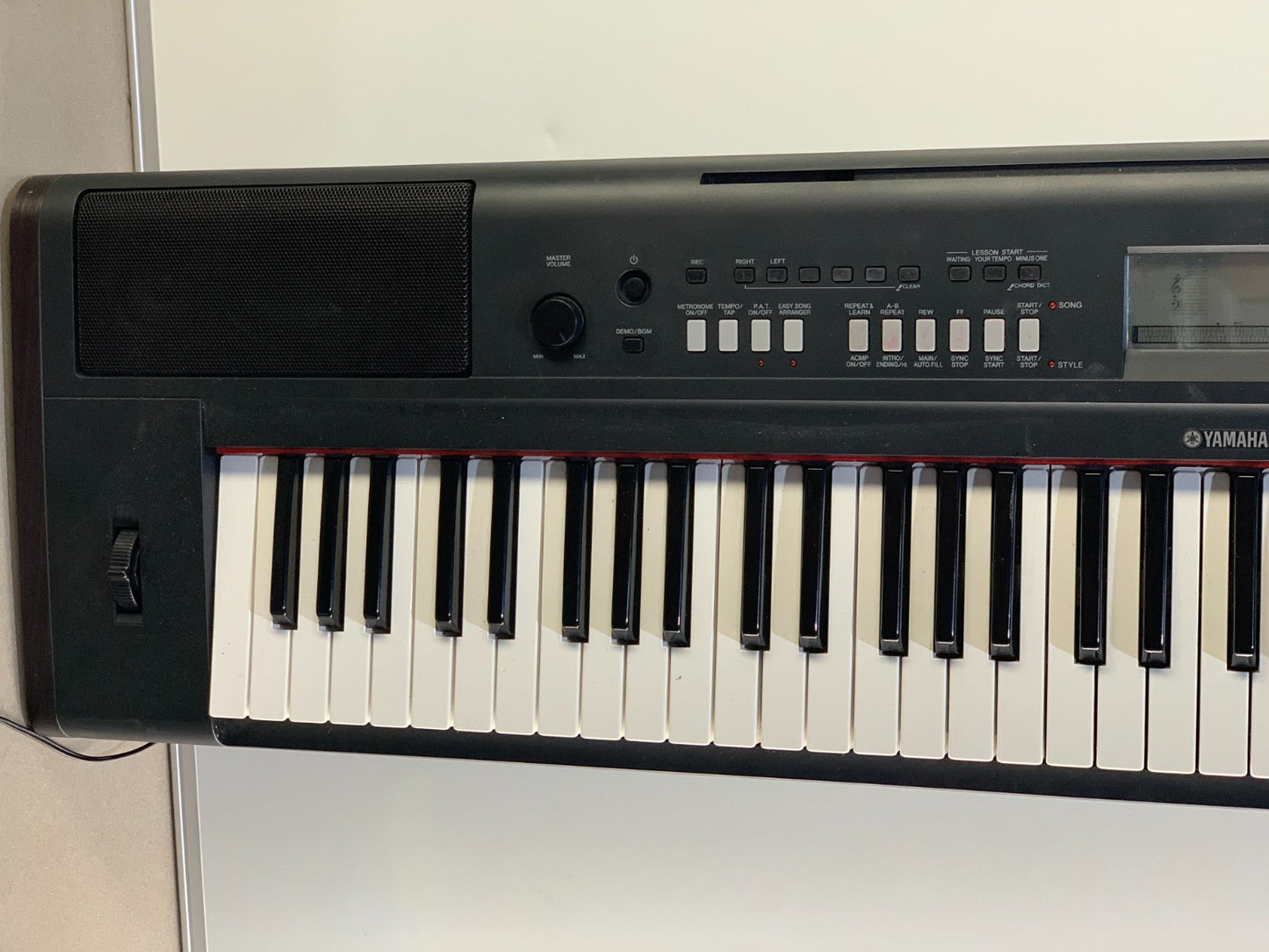Yamaha NP-V80 76 Key Piaggero Digital Piano