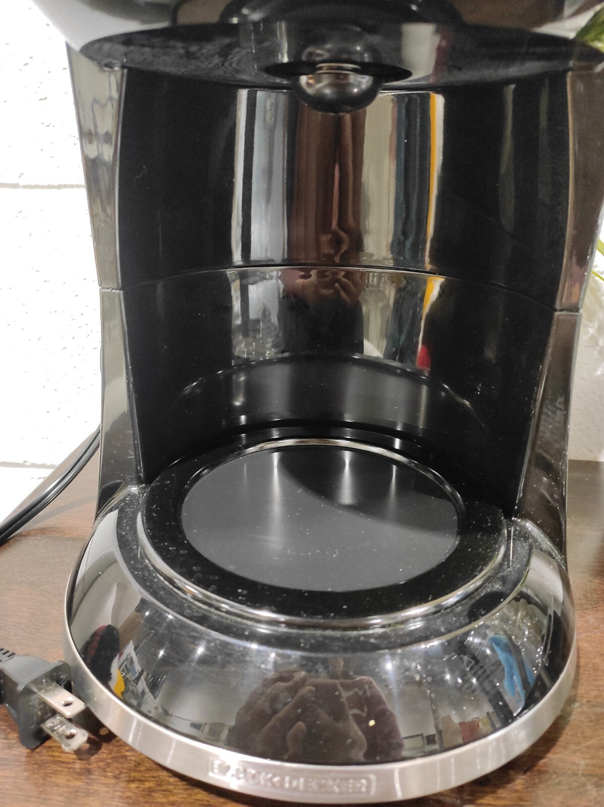 BLACK+DECKER CM4000S: 12-Cup Programmable Coffeemaker - Black/Stainless Steel