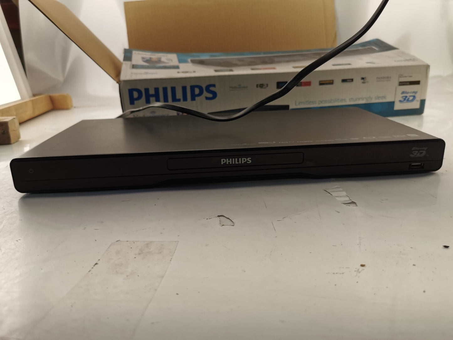 3D Blu-ray Player Phillips BDP5506 Blu-Ray Tested Working W/Remote & box
