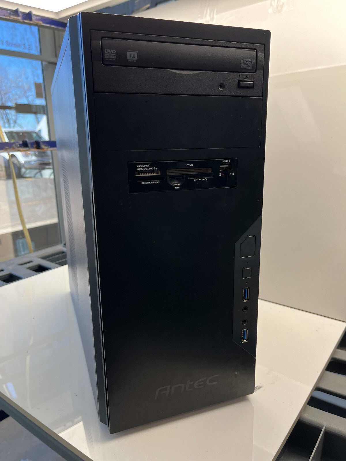 Custom Gaming PC i5 4460 @ 3.20GHz HD5450 8GB RAM 1TB HDD