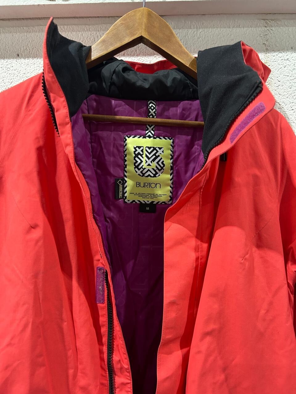 Burton Gore-Tex Ski/Snowborad Jacket Women's Bright Pink Size M