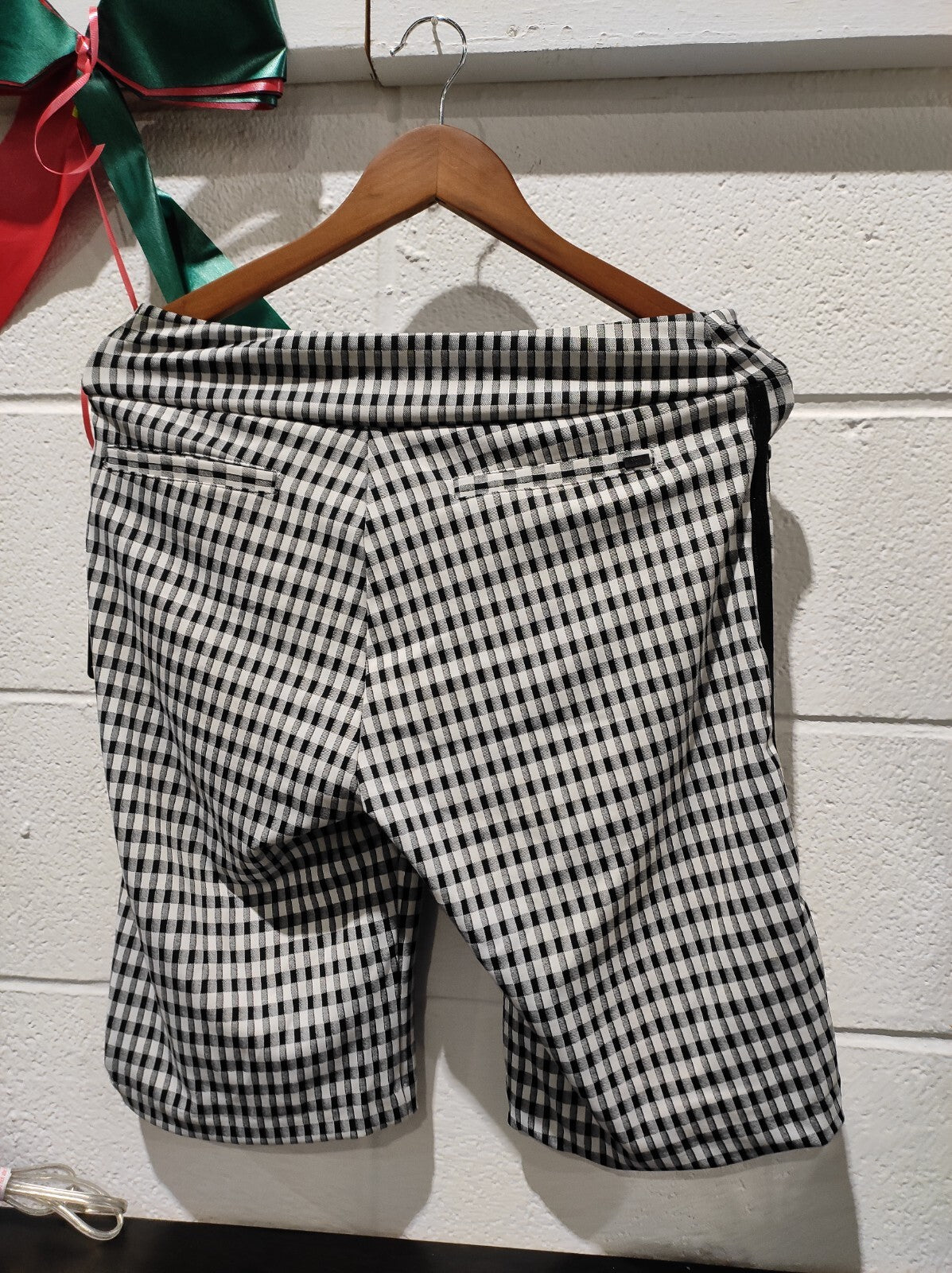 NWT Tail Shorts Women's Size 6 Black Gingham Pull On Bermuda Stretch Casual Golf