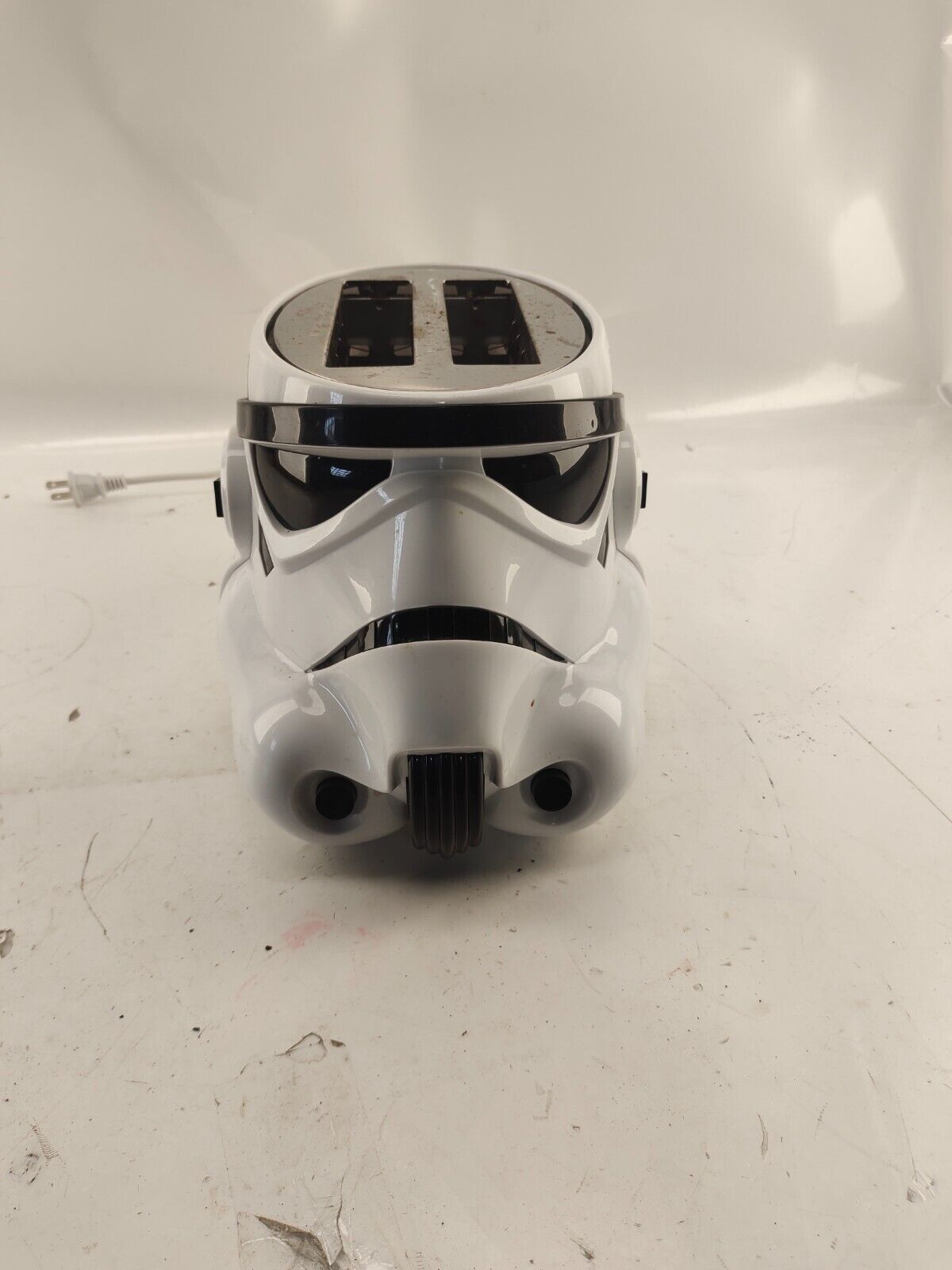Star Wars Toaster, Star Wars Stormtrooper Helmet Toast On The Dark Side