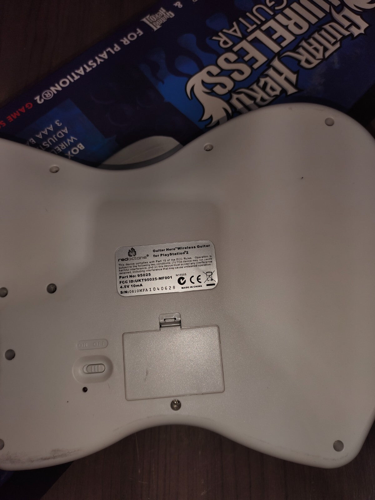 Red-Octane Guitar Hero Wireless Guitar White 95025 For Playstation 2 PS2 - 1