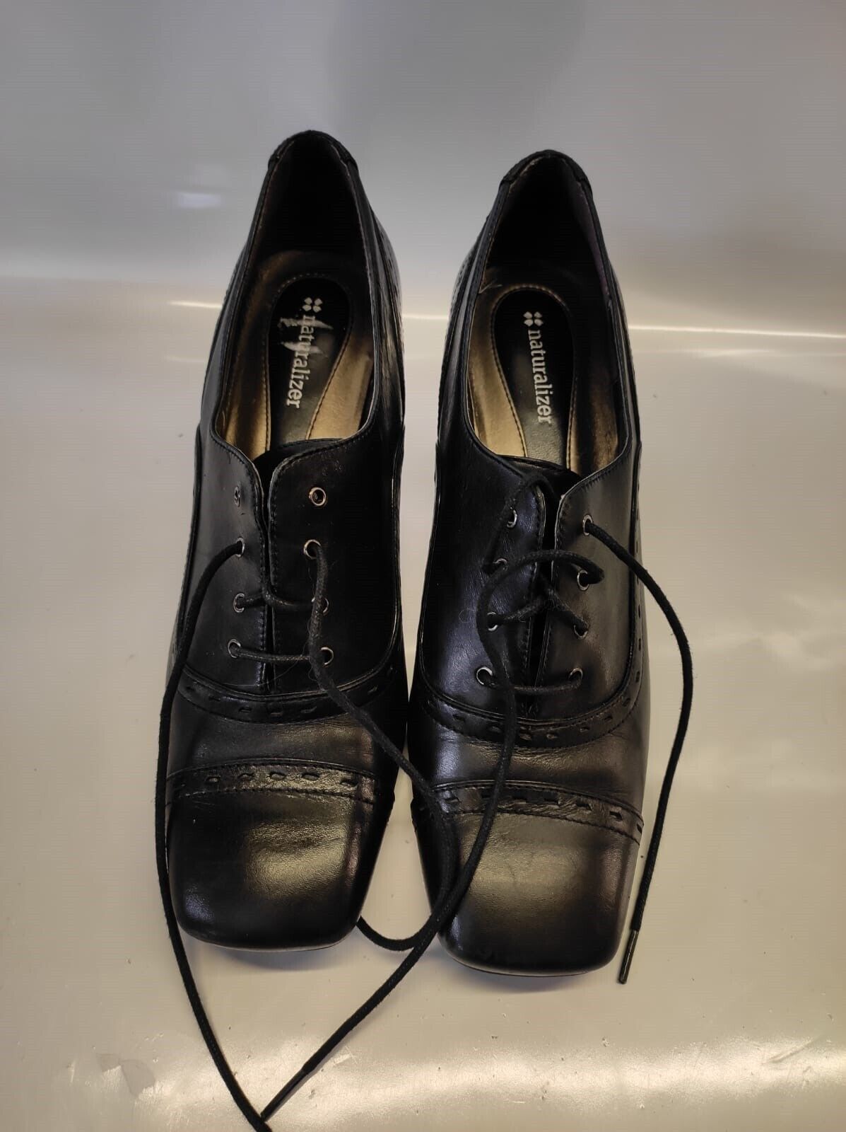 NATURALIZER black Lace Up leather heel Shoes size 8 1/2 N