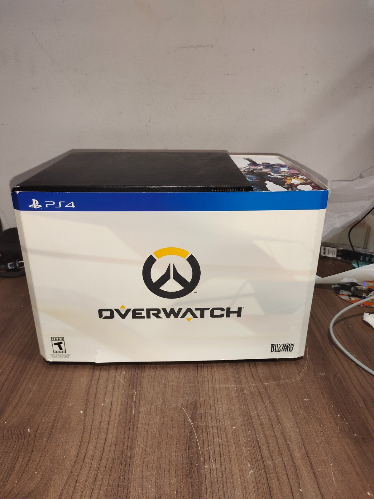 BLIZZARD Overwatch Collectors Edition Box Set for PS4 - Soldier 76 Statue Limit