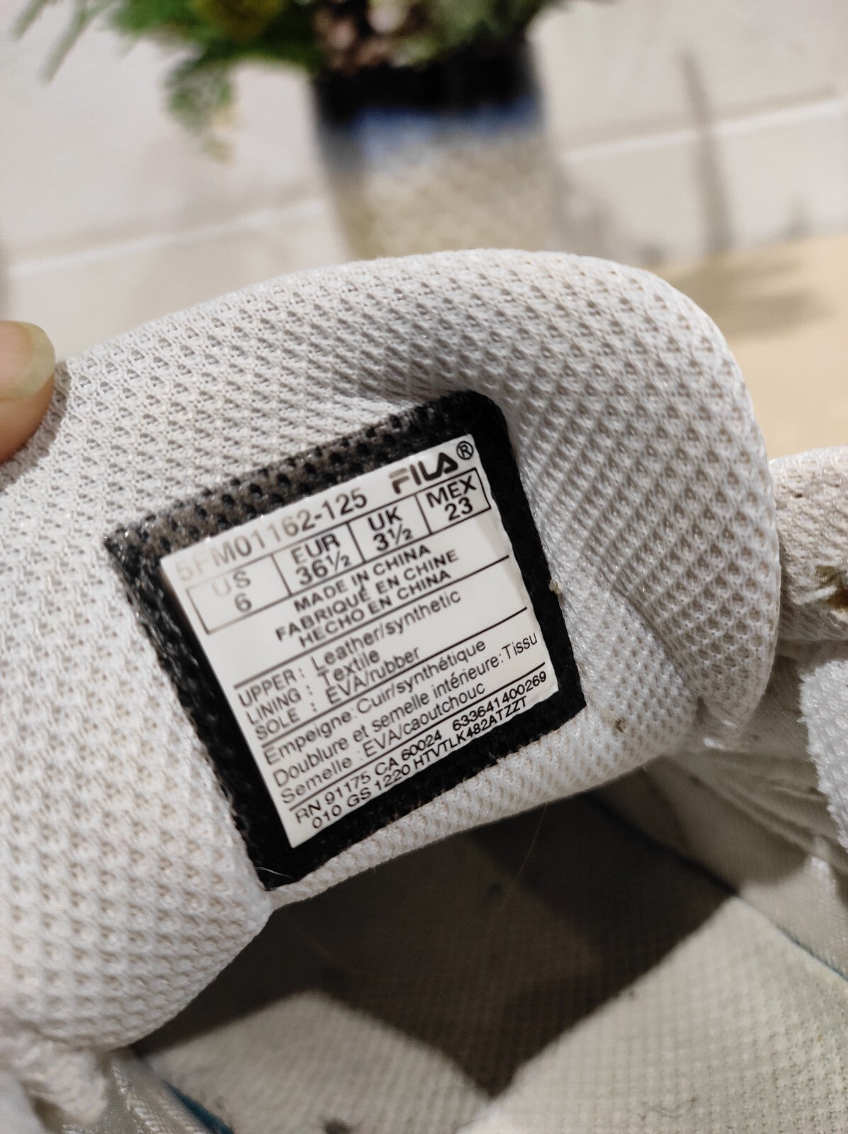 Fila FX-115 5CM01804-125 Womens White Leather Lifestyle Sneakers Shoes Size- 6