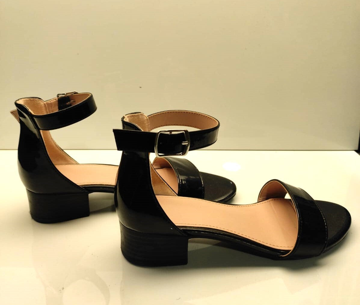 George Women's Taylor Block Heel sandals (US-3)