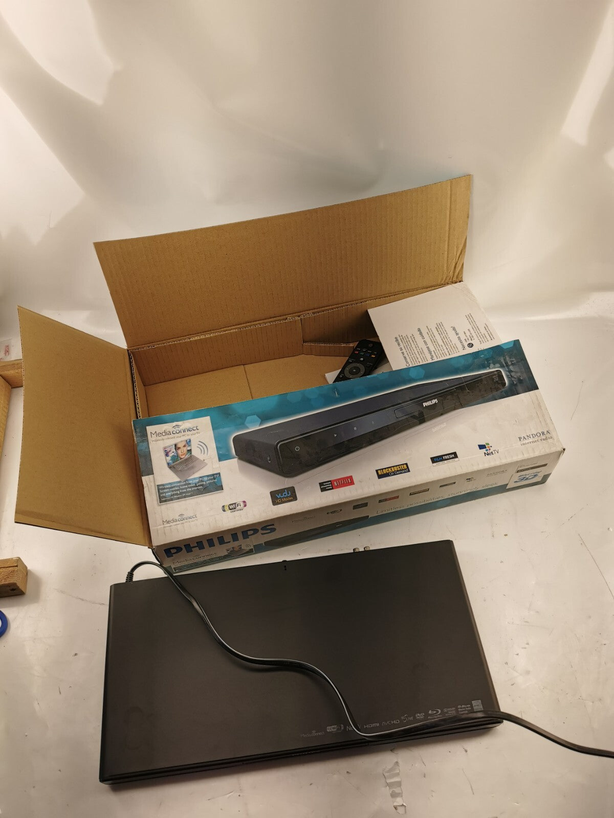 3D Blu-ray Player Phillips BDP5506 Blu-Ray Tested Working W/Remote & box