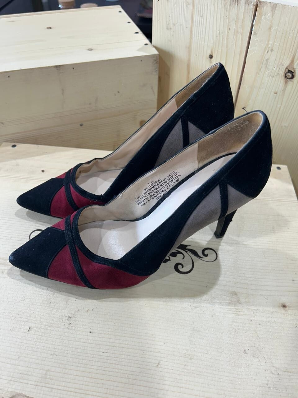 Nine West Black Red Beige Heels Women's 7.5