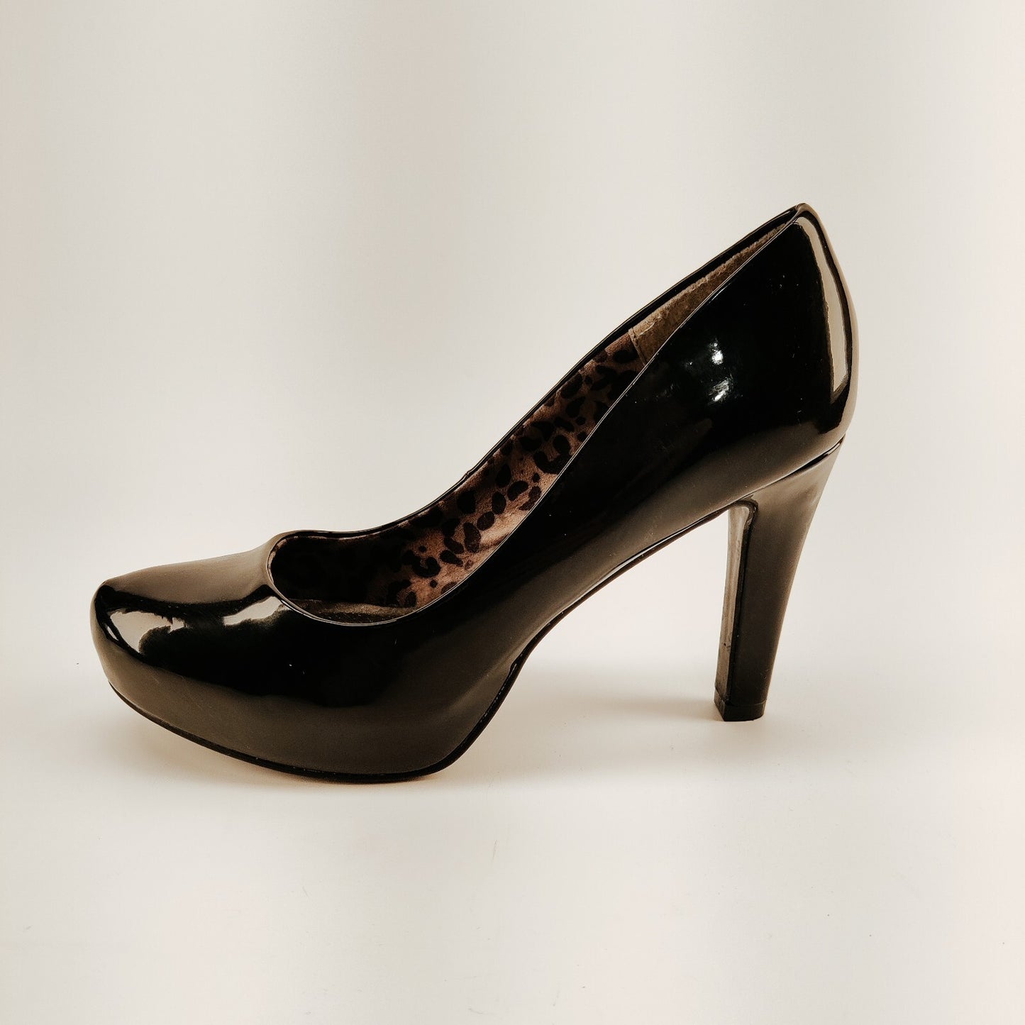 G By Guess Black High Heel Platform Shoes Women's Size 7.5