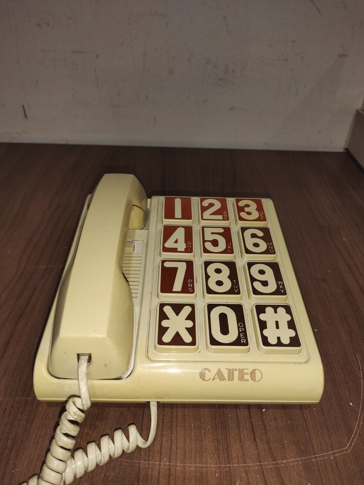 Cateo 2901 - Big Button Phone