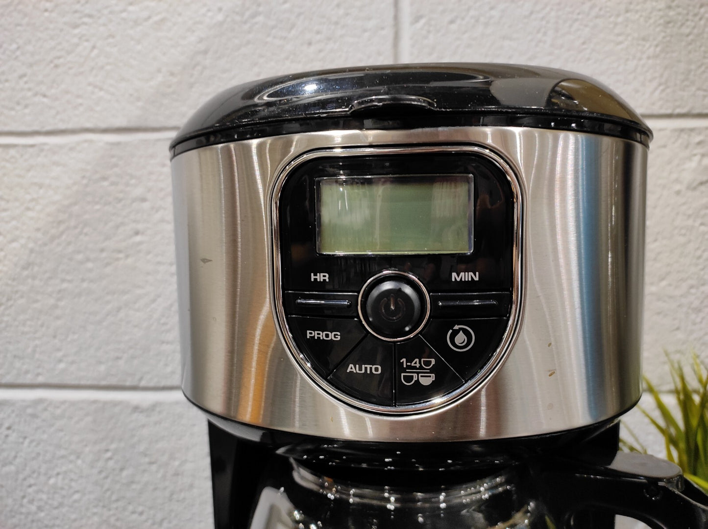BLACK+DECKER CM4000S: 12-Cup Programmable Coffeemaker - Black/Stainless Steel