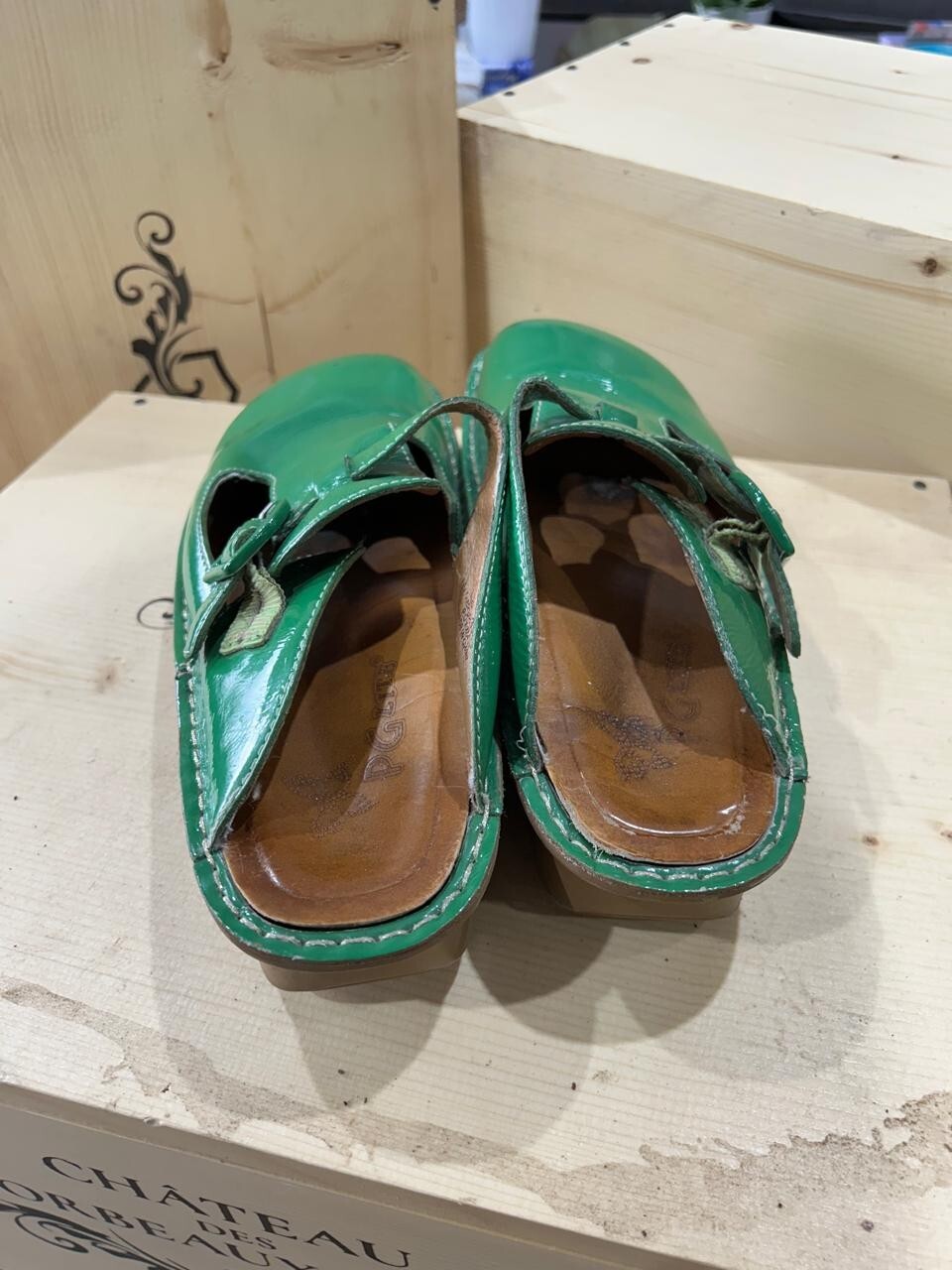 Alegria Clogs By PG Lite Women's size 9 Color Green