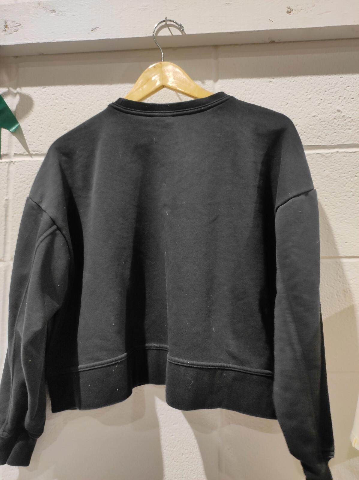 Nike Sweatshirt Small Women's Black Cropped Crew Neck Just Do It Logo L