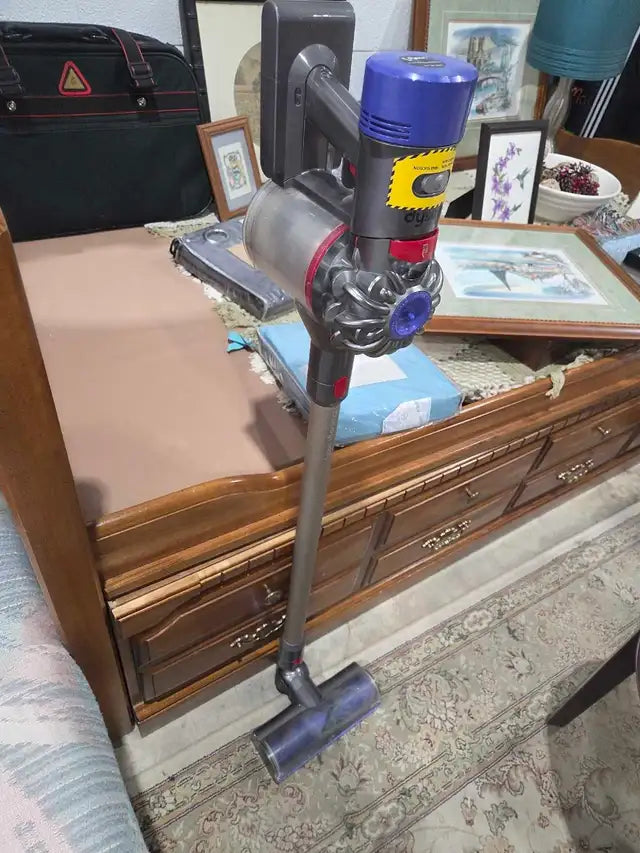 Dyson V8 Animal Stick Vacuum