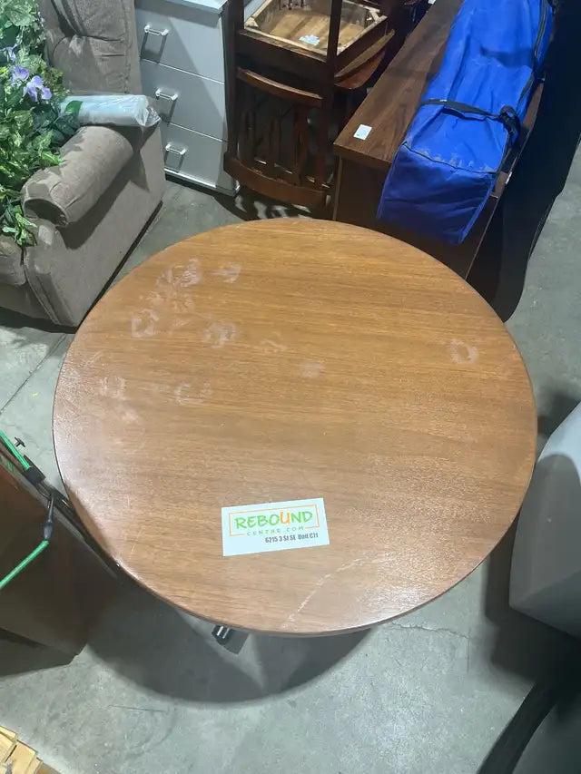 Round dining Table