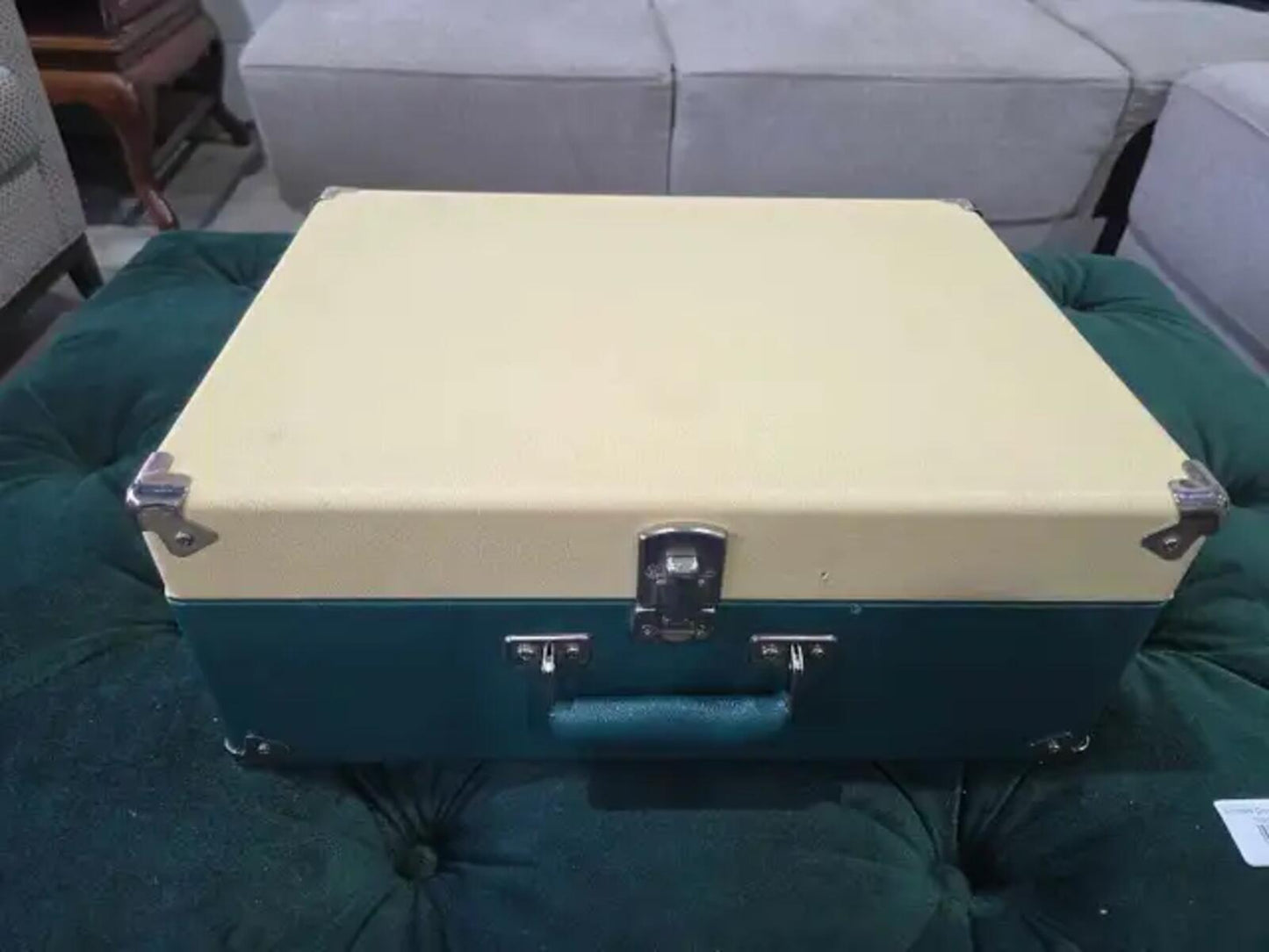 Vintage Crosley Turntable Suitcase