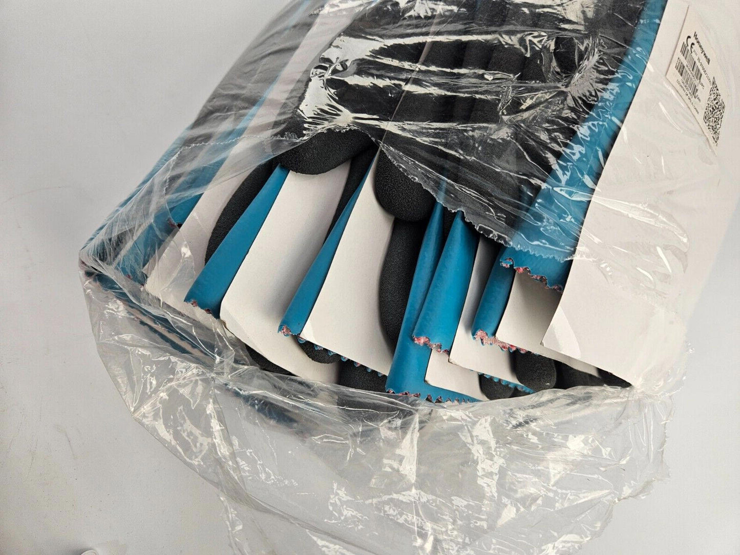 HONEYWELL Nitrile Chemical Glove/Cut Resistance Flextril 231