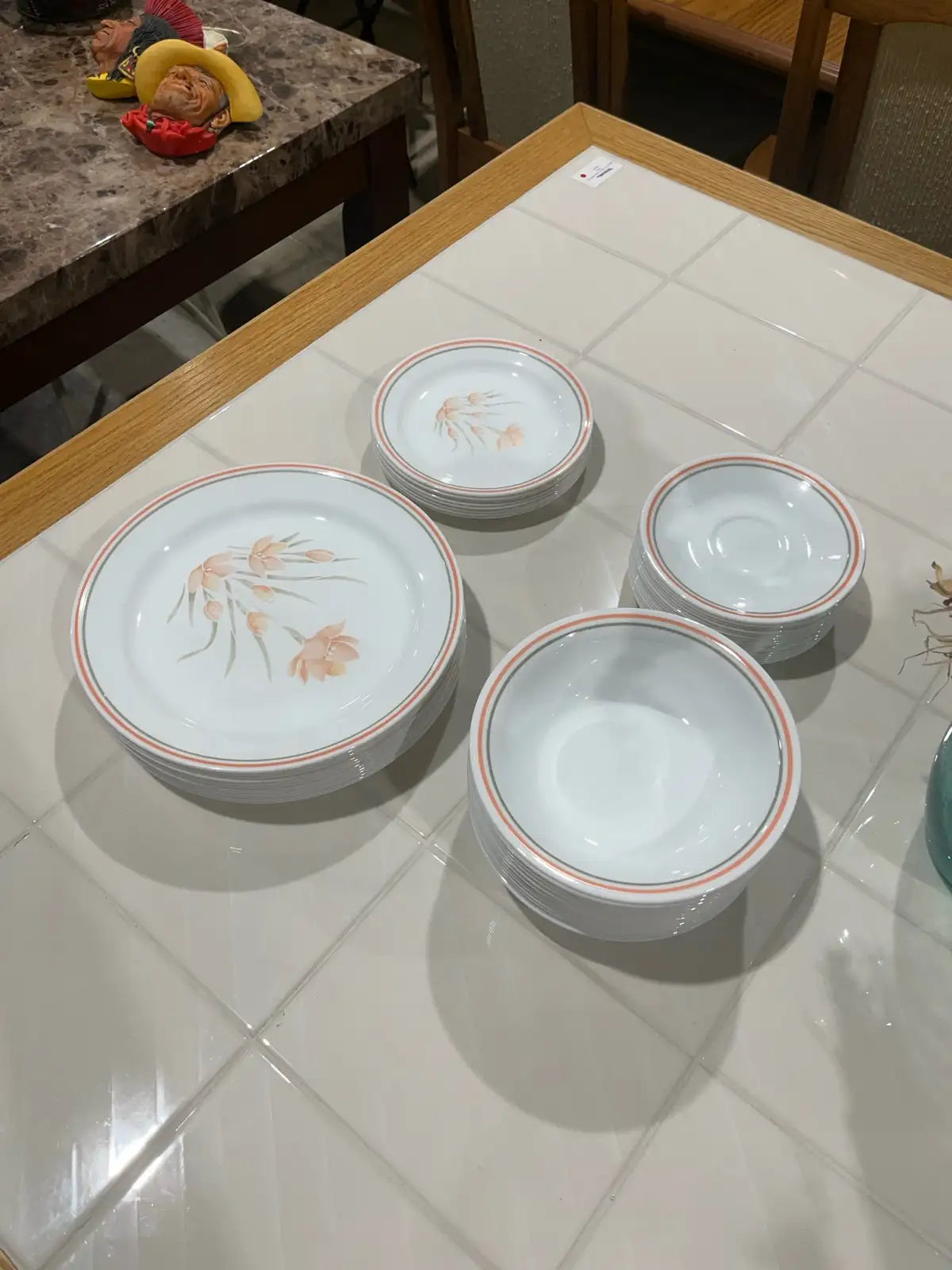 Corelle Dinnerware Set of 48 pieces