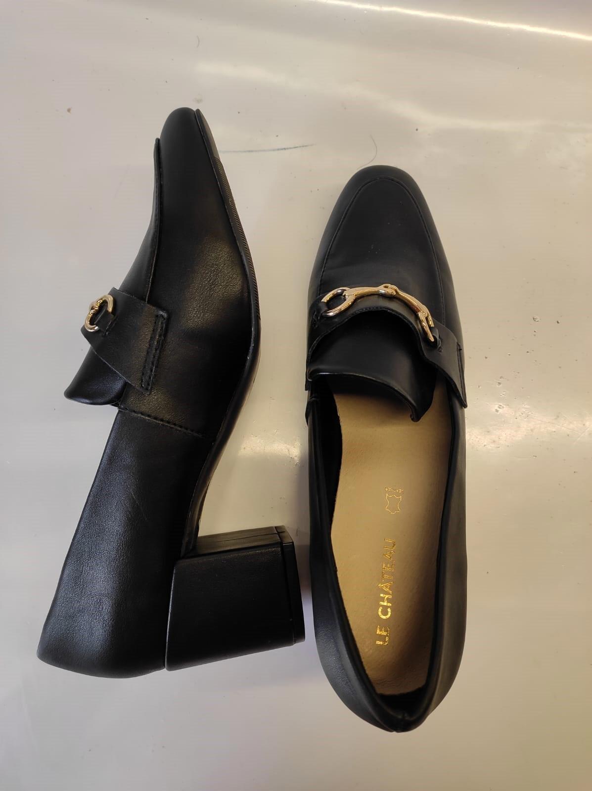 Le Chateau -Leather Platform Loafer- Black. Size: 40
