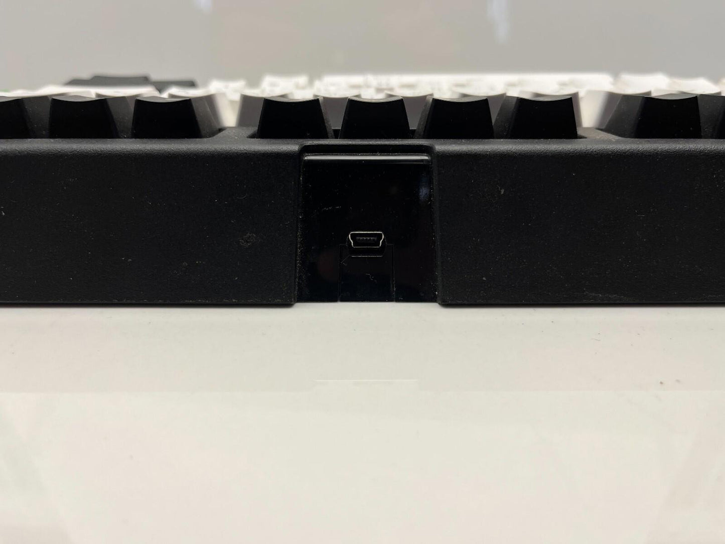 Razer Blackwidow TE Chroma V2 Mechanical Backlit Gaming Keyboard Green Switches