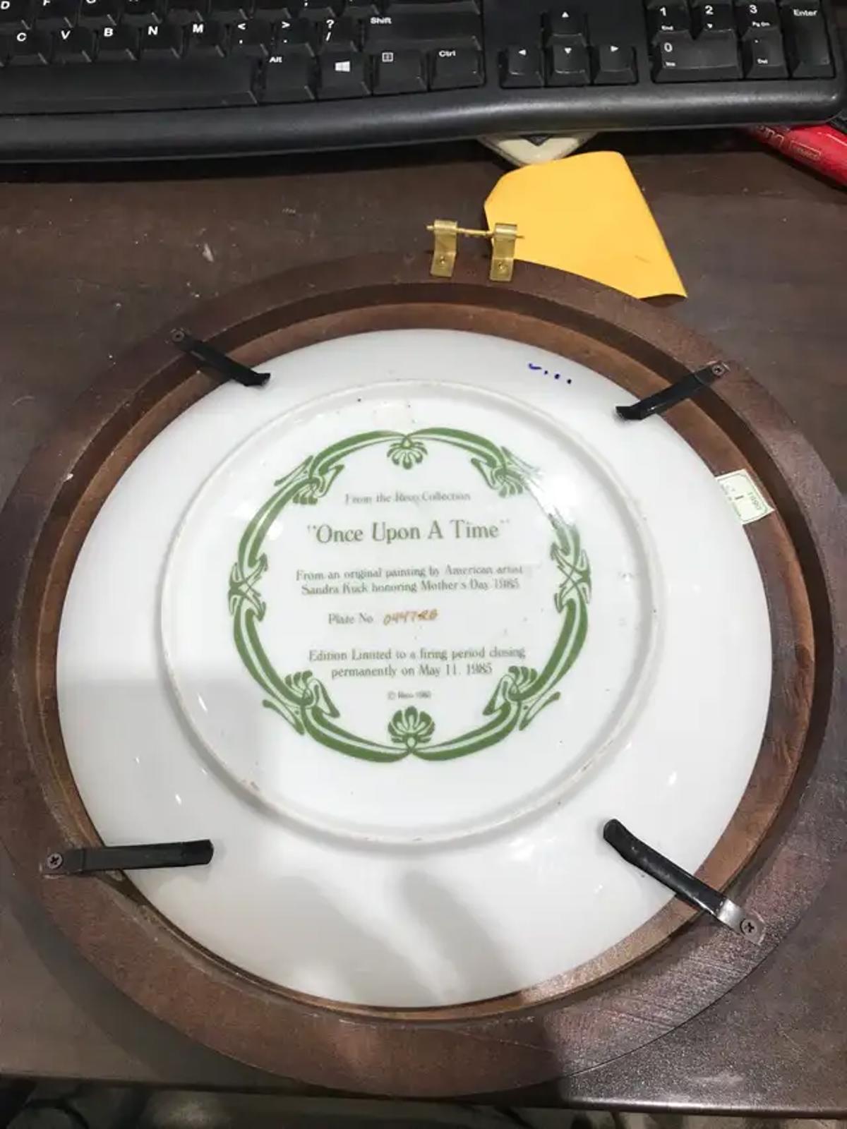 Reco Mother's Day Plate
