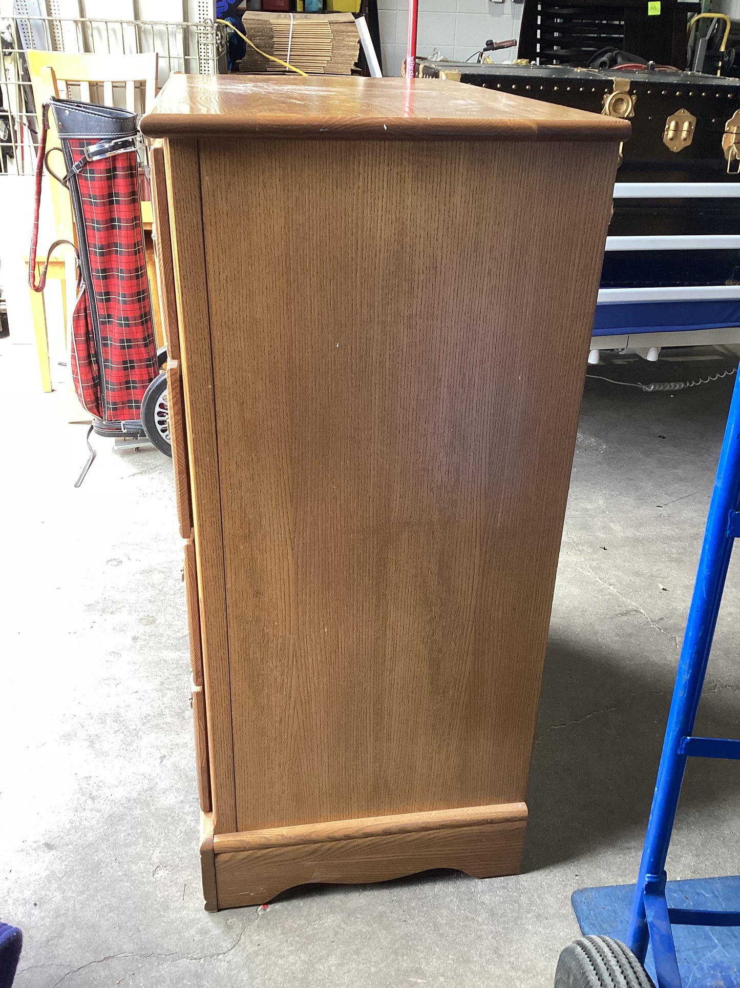 Wood 4-Drawer Dresser