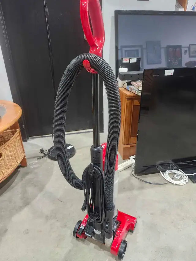 Dirt Devil Vacuum