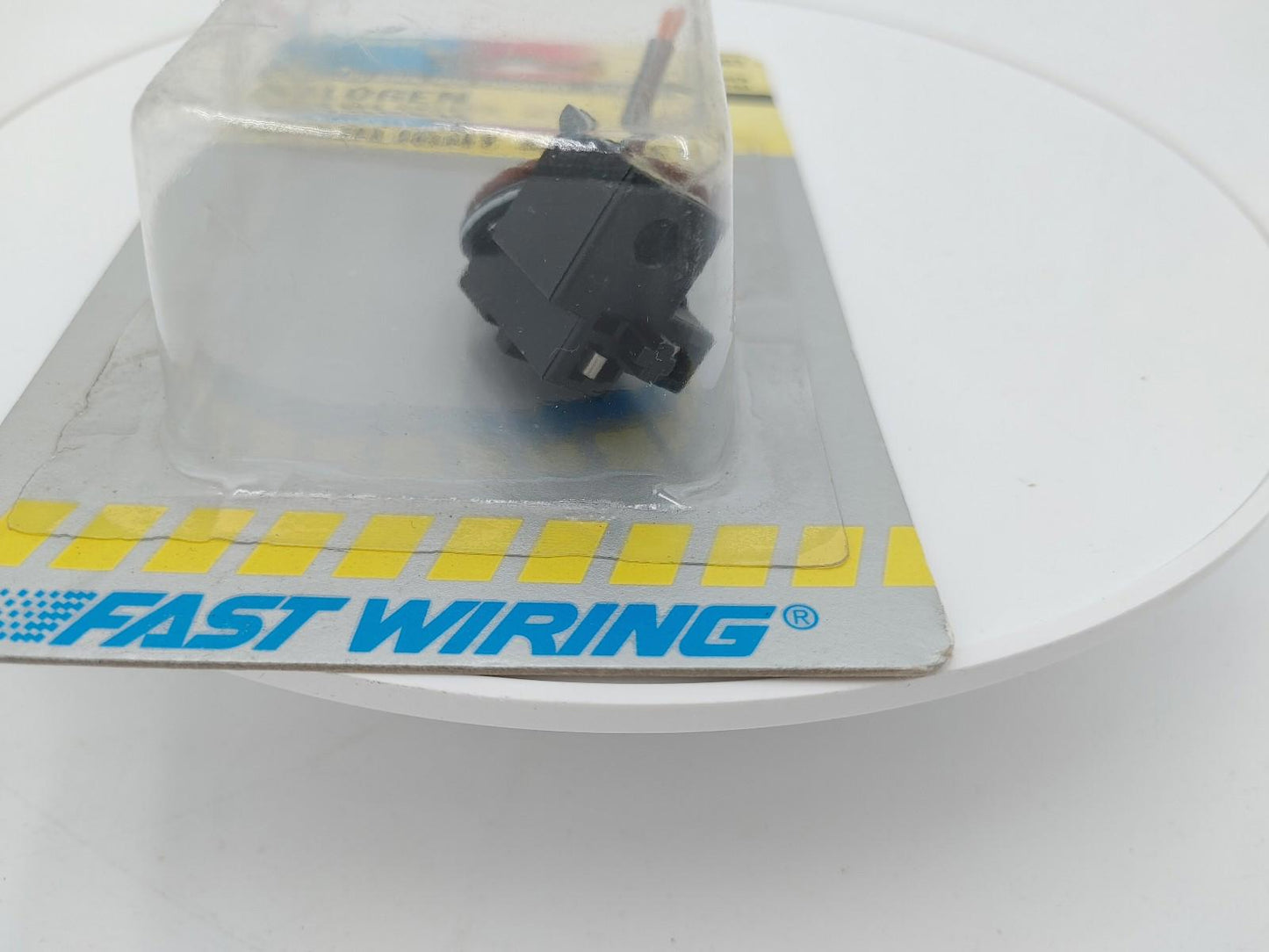 Brand New Sealed Calterm Halogen Headlight Socket Fits Halogen Bulb 4703