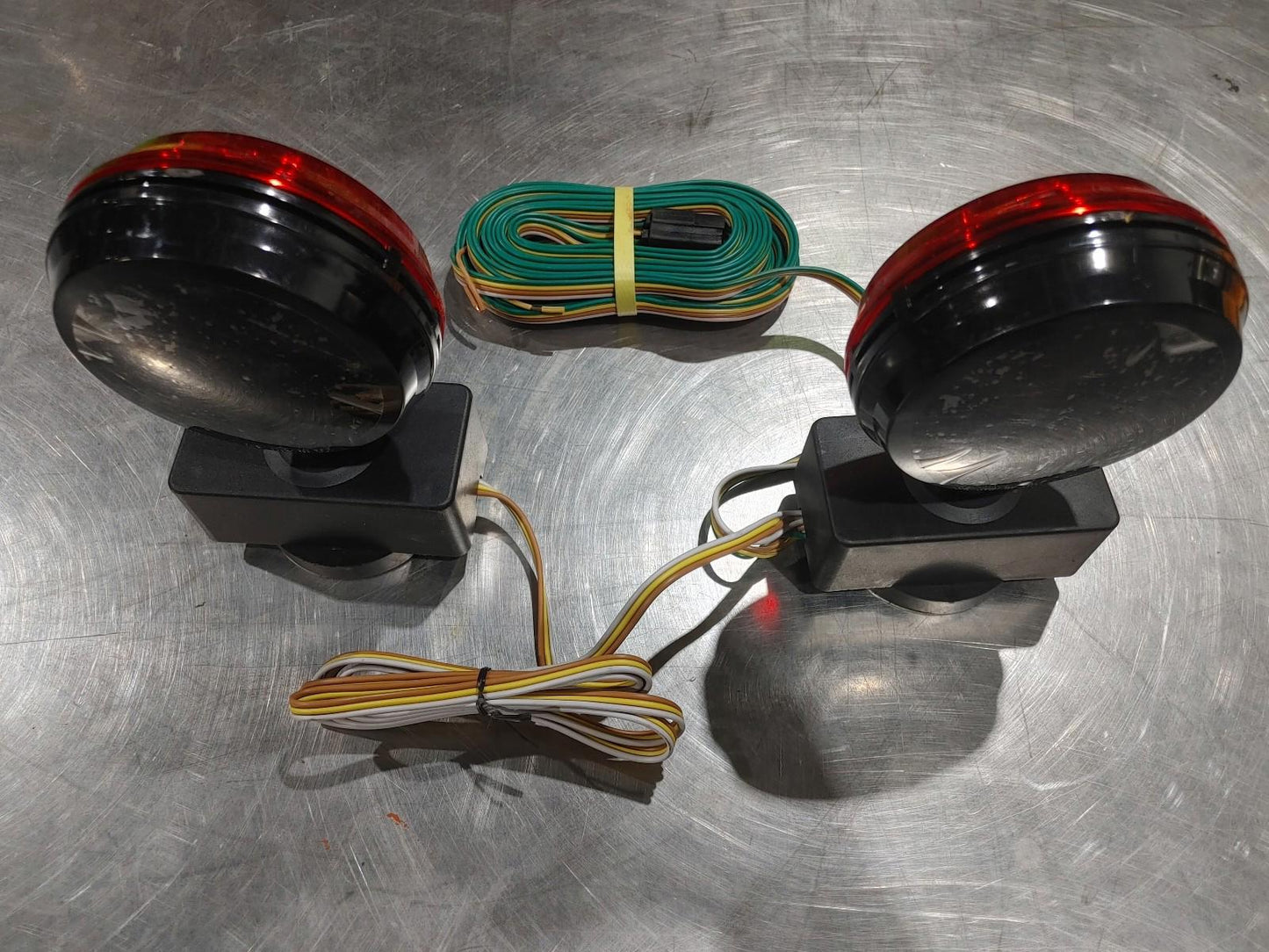 Brand New SAE STIP 07 Dot Red Magnetic Warning lights for Trucks & Road Vehicles