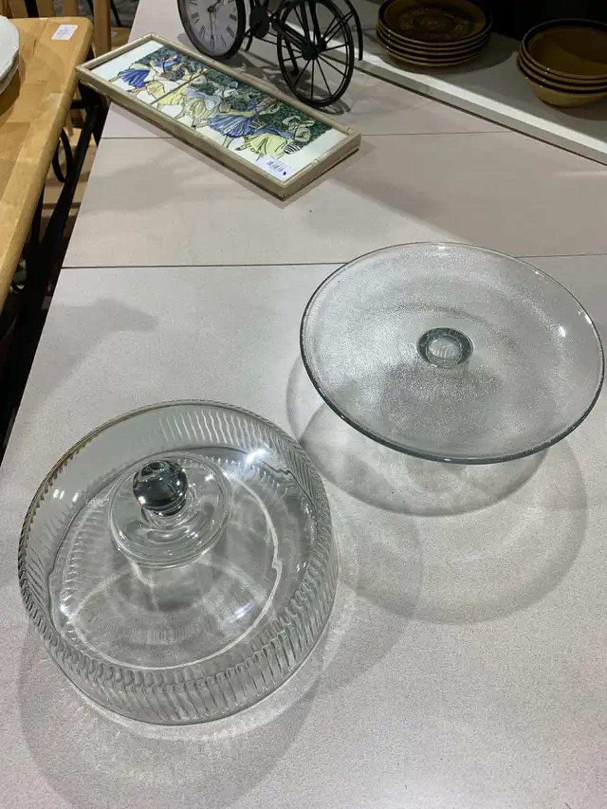 Ribbed Glass Cake Stand with Lid