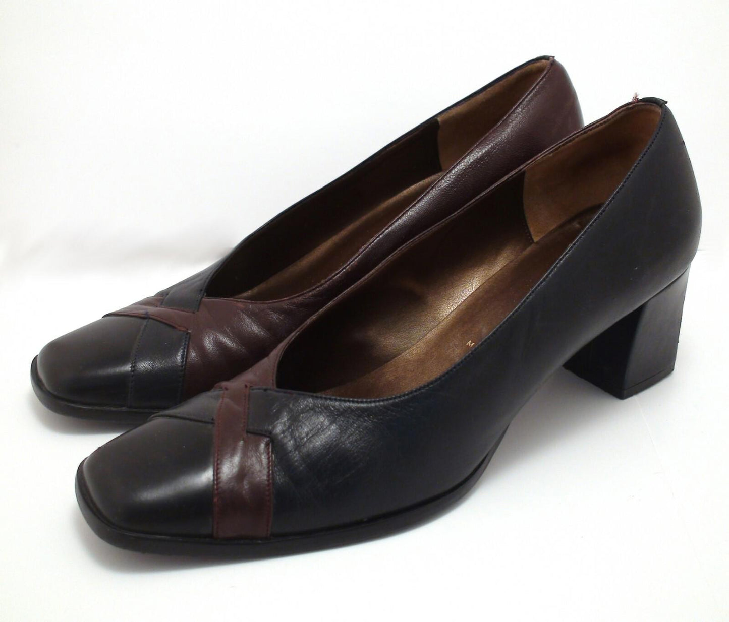 Rebecca Woman's Heeled Dress Shoe 8 1/2 AA Black Made in Italy