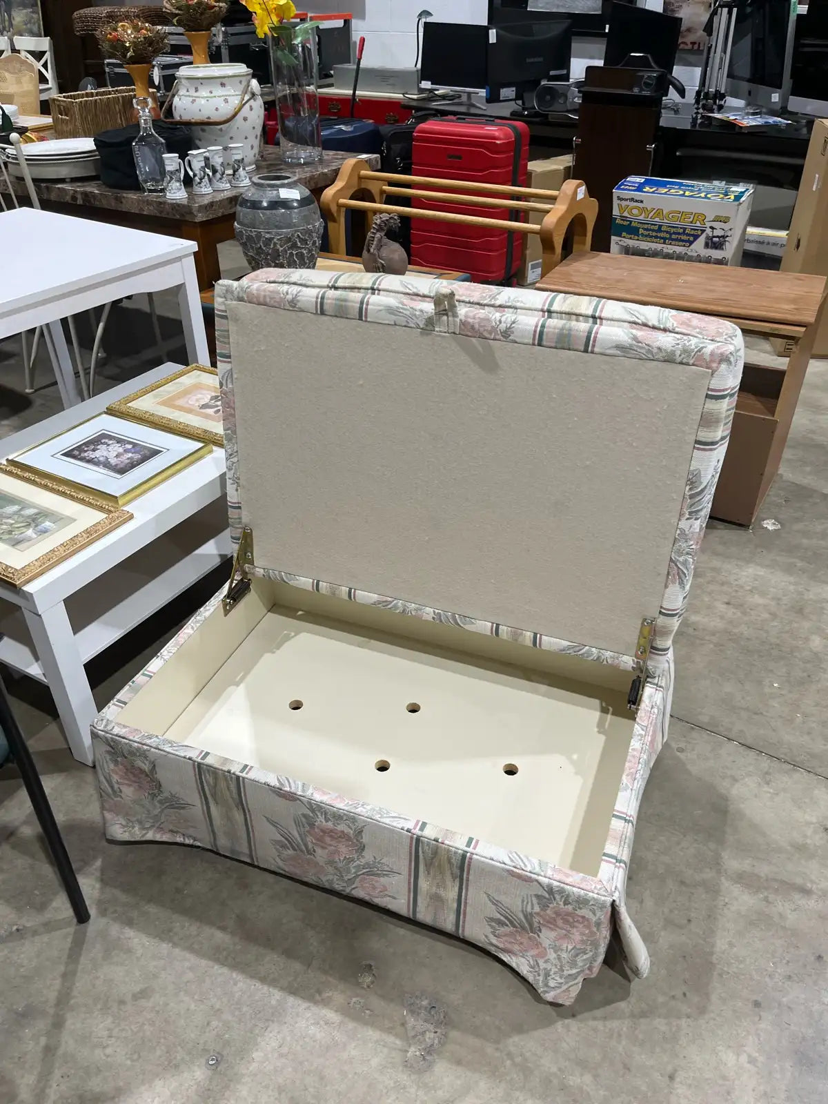 Set of two ottoman