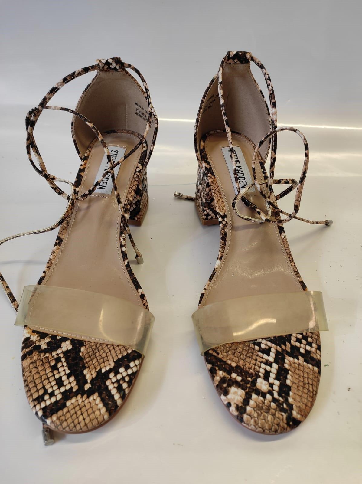 STEVE MADDEN Women's Snake Print Ibbie Sandal Size US 7.5