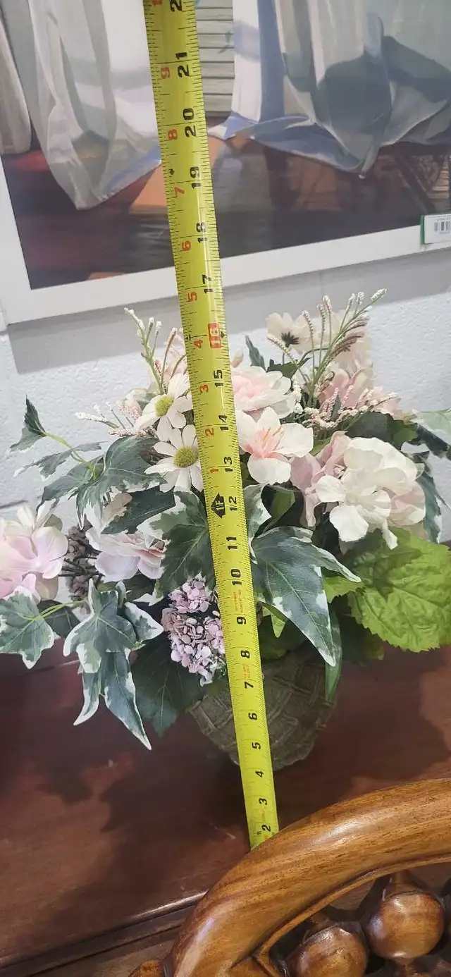 Artificial Floral Arrangement 16Inch