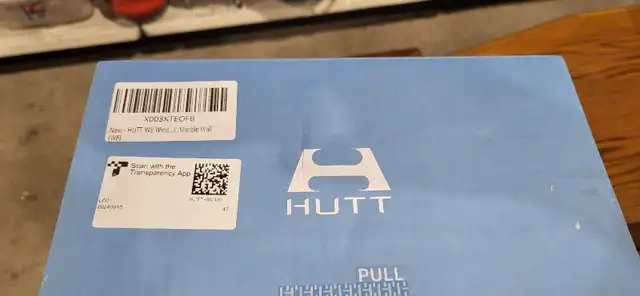 HUTT W8 - New in Sealed box! - Window Cleaning Robot