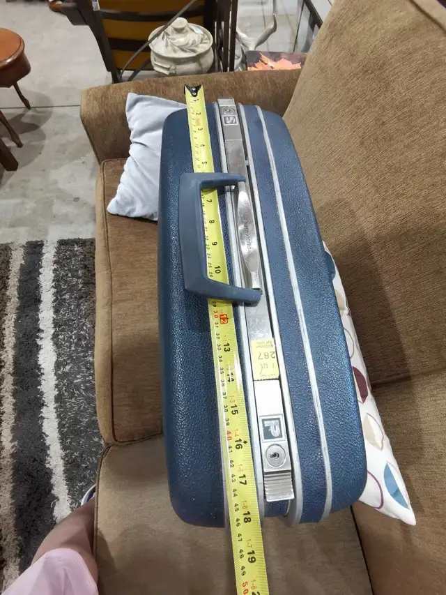 Samsonite Hard-Shell Suitcase
