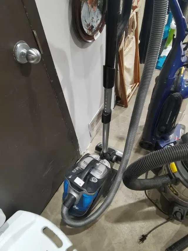 Rowenta Silence Force Cyclonic Vacuum
