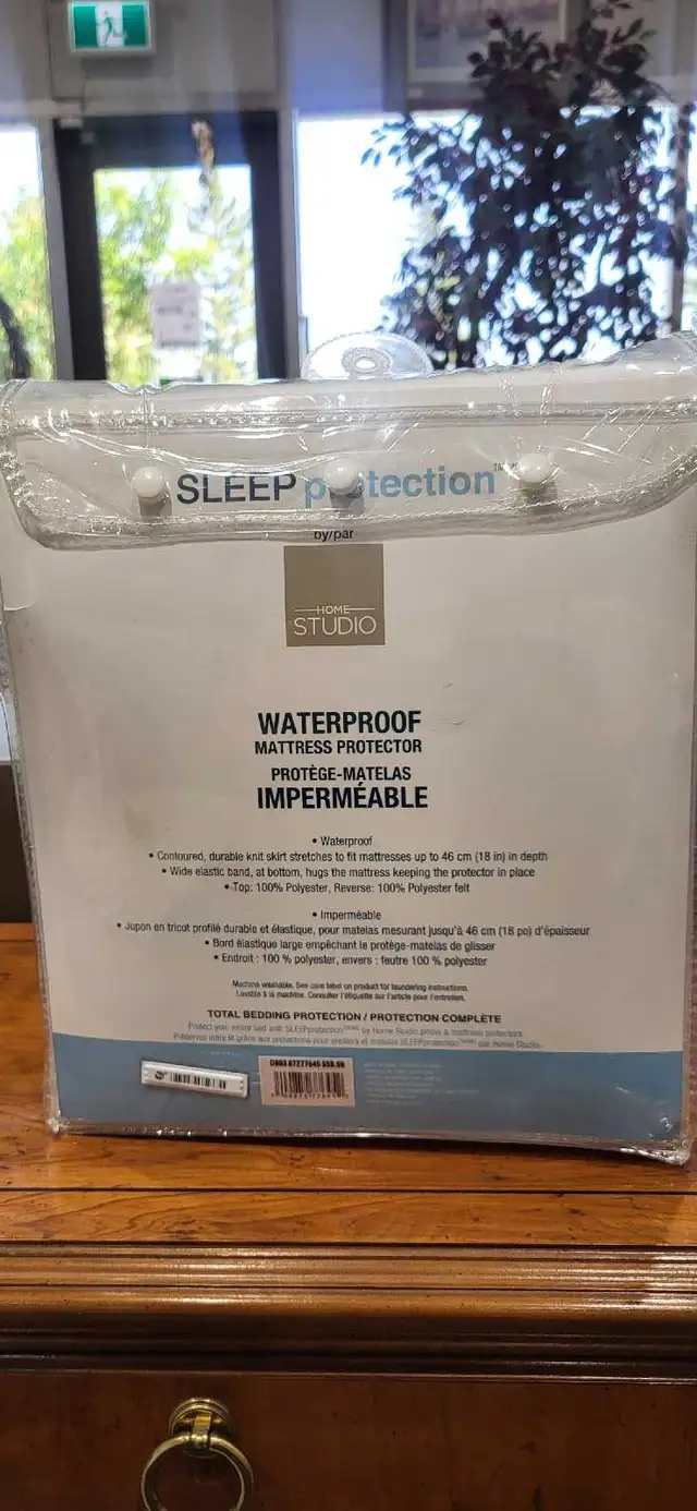 Home Studio Waterproof Mattress Protector Quee Sized