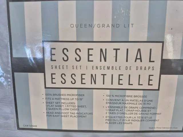 Light Blue Essential Queen Sheet Set