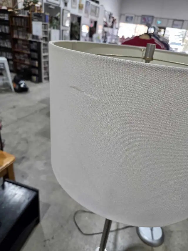 Sleek Modern Floor Lamp