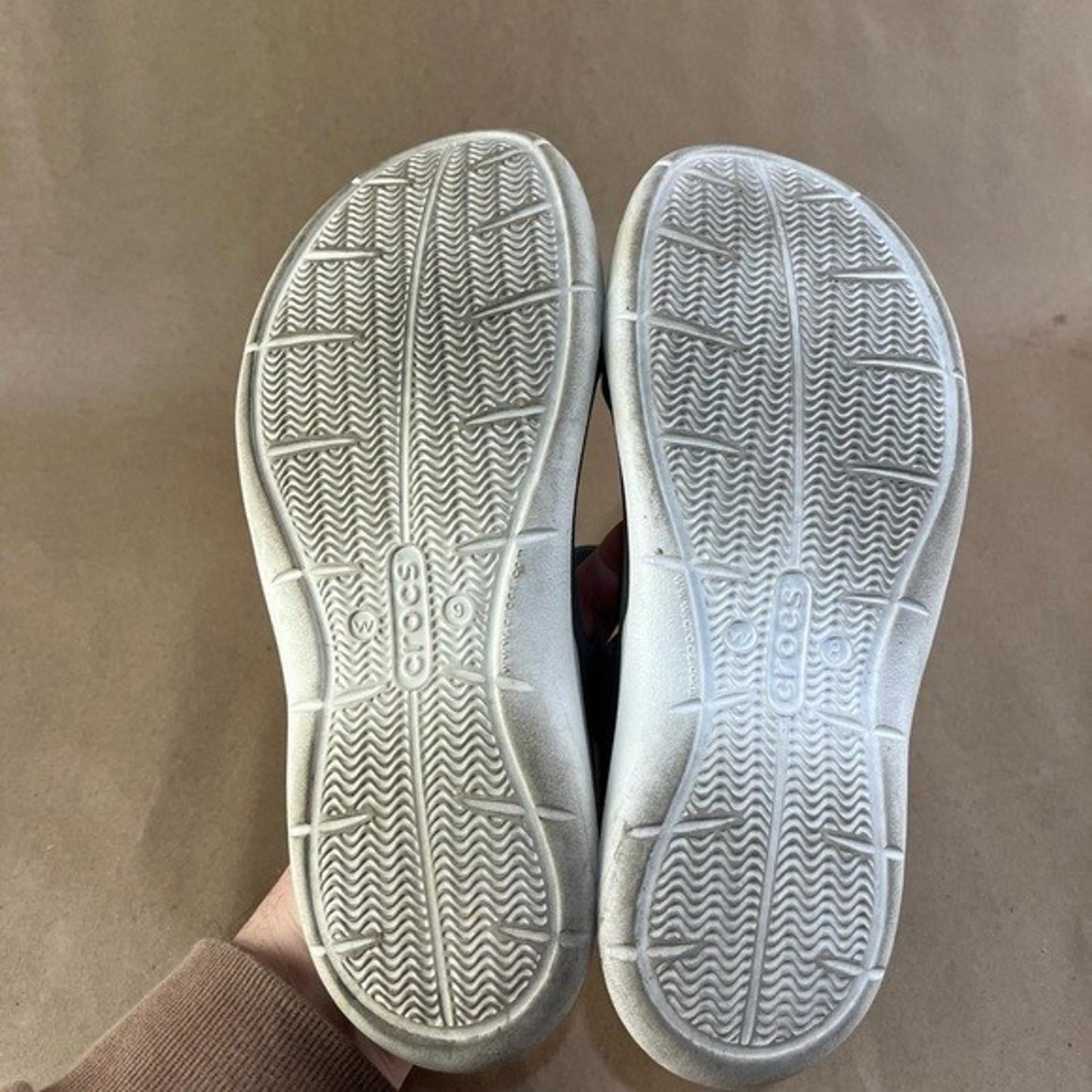 Crocs Swiftwater Sandals (Women’s US 9)